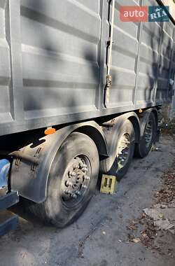 Контейнеровоз напівпричіп Schwarzmuller SPA-3E 2006 в 