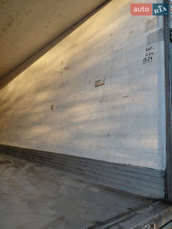 Рефрижератор Schwarzmuller SPA-3E 2002 в Тернополе