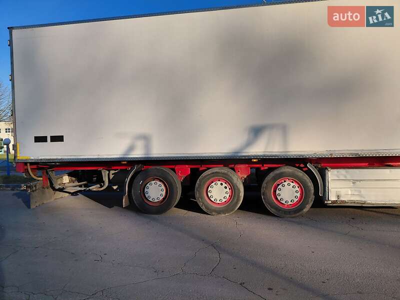 Рефрижератор Schwarzmuller SPA-3E 2002 в Тернополе