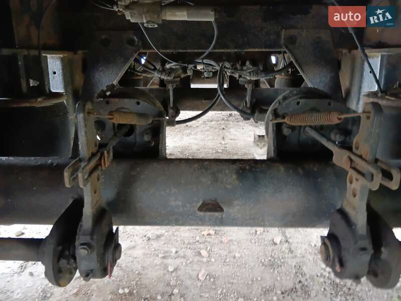 Зерновоз - полуприцеп Schwarzmuller SPA-3E 2001 в Ивановке