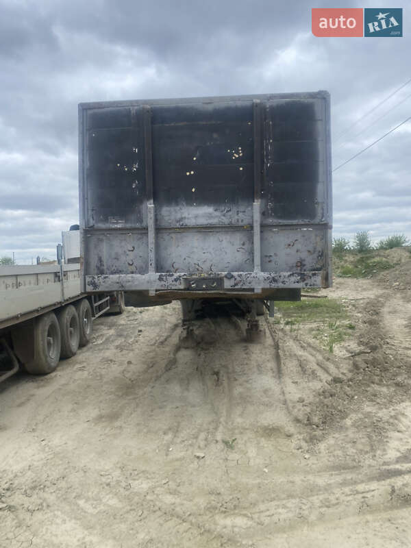 Бортовой полуприцеп Schwarzmuller SPA-3E 1993 в Ивано-Франковске