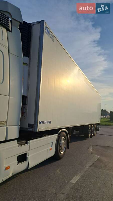 Рефрижератор полуприцеп Schwarzmuller SPA 2001 в Кобеляках