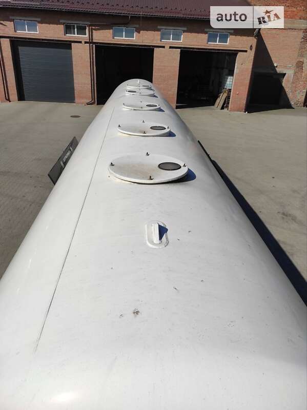 Цистерна напівпричіп Schwarzmuller TSL 2003 в Городку фото 10 Цистерна напівпричіп Schwarzmuller TSL 2003 в Городку