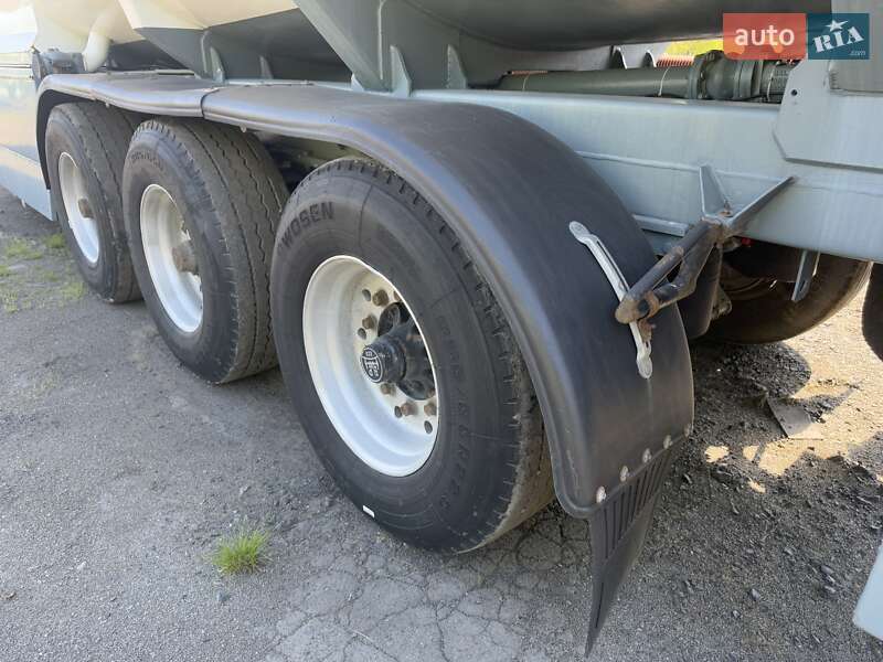Цистерна напівпричіп Schwarzmuller TSL 1996 в Хусті фото 7 Цистерна напівпричіп Schwarzmuller TSL 1996 в Хусті