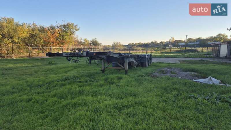 Контейнеровоз Schweriner CS 40 GV 2000 в Великому Дальнику