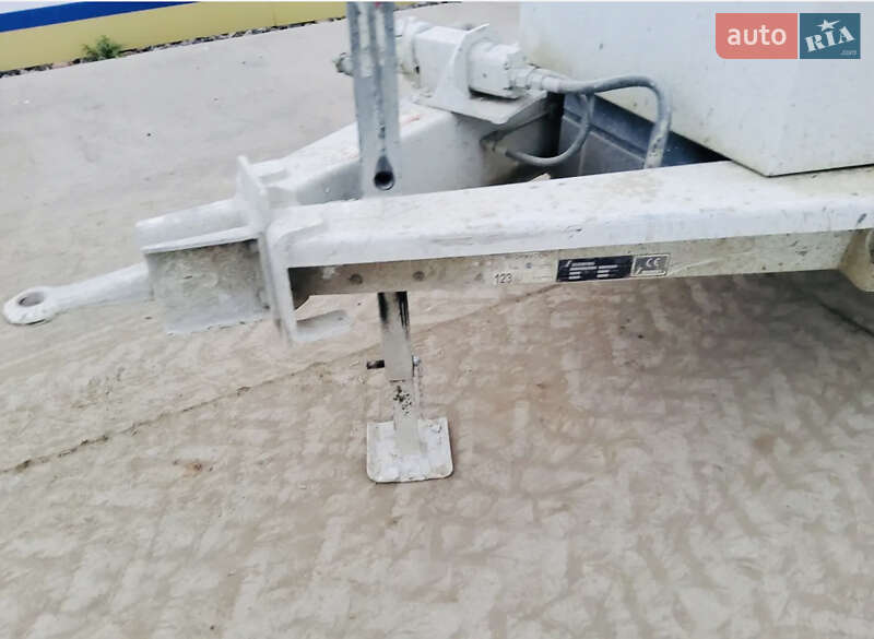 Бетононасос Schwing SP 1800 2023 в Ровно