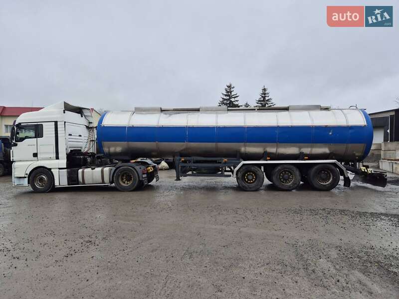 Цистерна напівпричіп Schwingenschlogel DST-30L/V2A 1989 в Вінниці