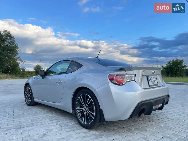 Купе Scion FR-S 2013 в Львове