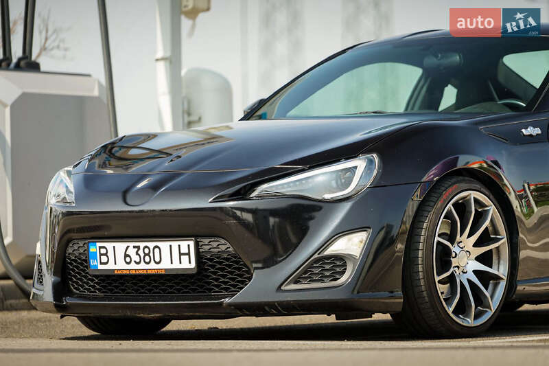 Купе Scion FR-S 2013 в Полтаве