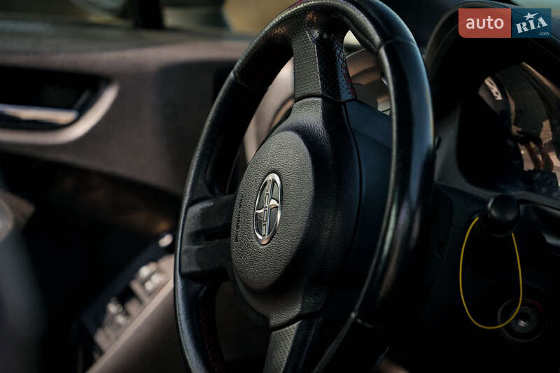 Купе Scion FR-S 2013 в Полтаве
