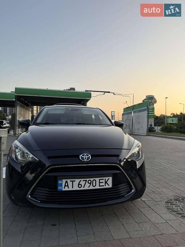 Седан Scion iA 2015 в Ивано-Франковске