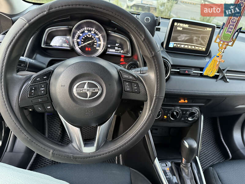 Седан Scion iA 2015 в Ивано-Франковске