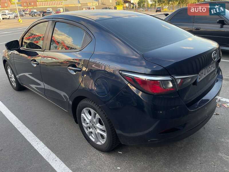Седан Scion iA 2016 в Киеве