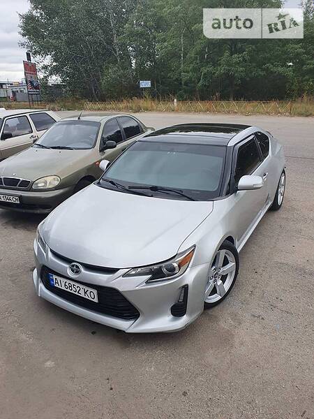 Купе Scion tC 2013 в Киеве