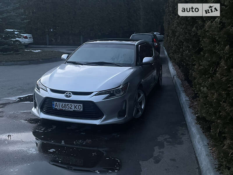 Купе Scion tC 2013 в Києві