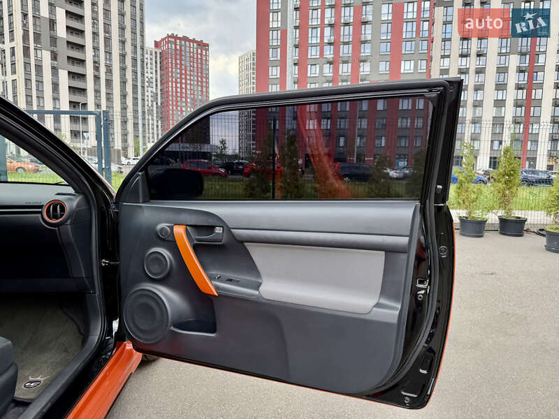 Купе Scion tC 2014 в Киеве