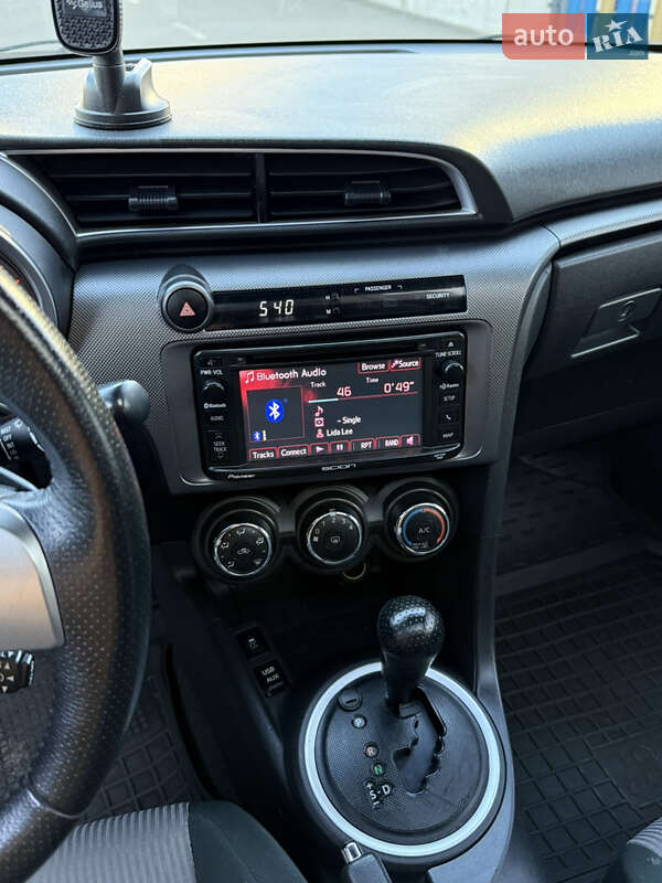 Купе Scion tC 2014 в Киеве