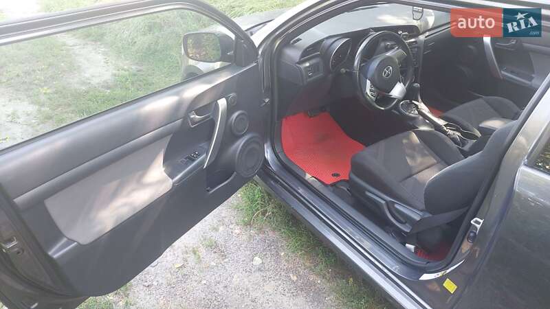 Купе Scion tC 2011 в Києві