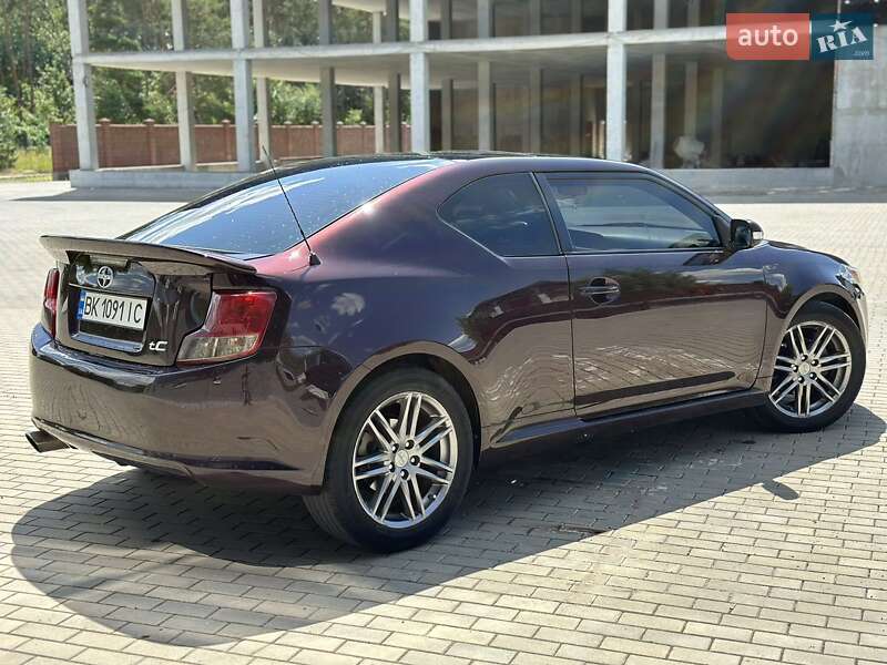 Купе Scion tC 2011 в Костополе