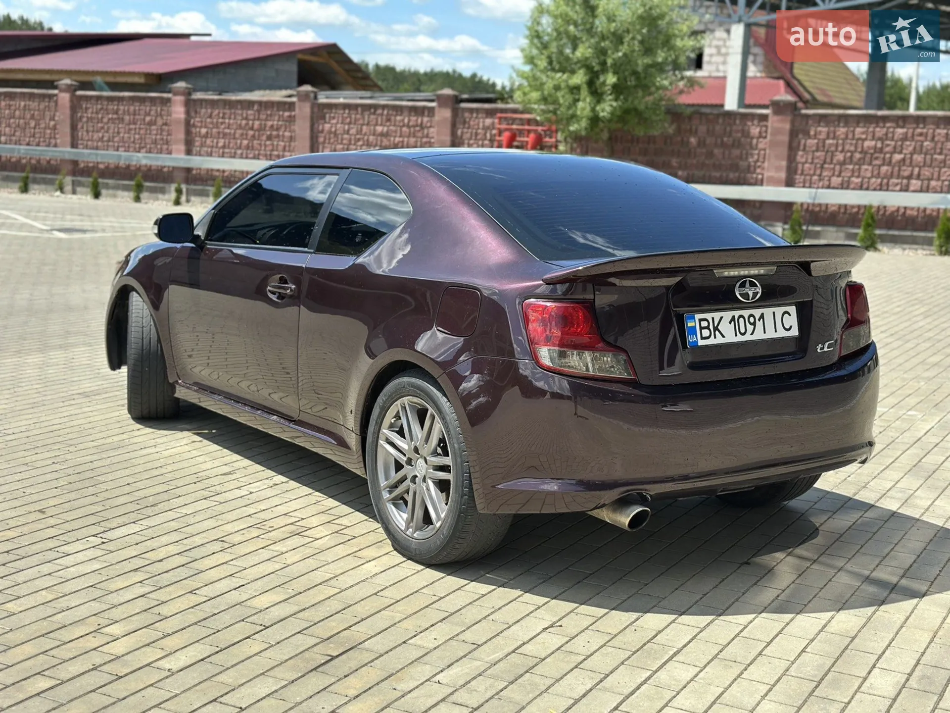2011 Scion tC - мініатюра 10