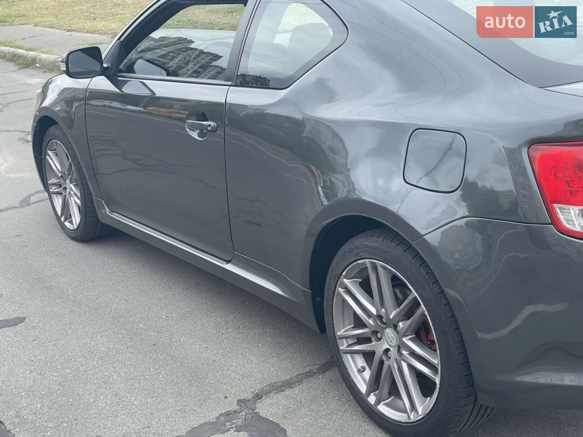 2011 Scion tC - мініатюра 8