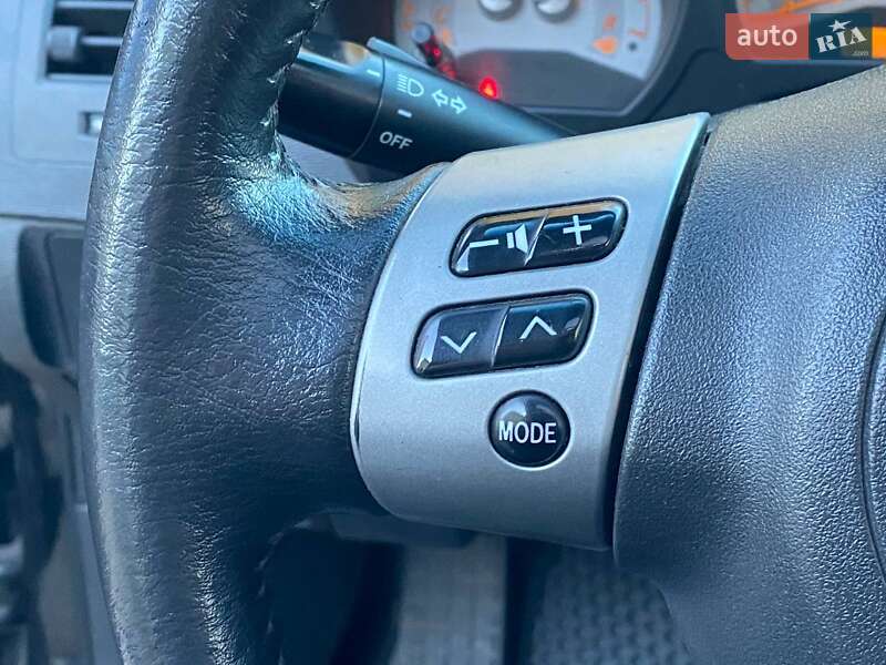 Купе Scion tC 2005 в Киеве