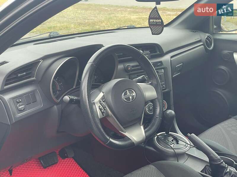 Купе Scion tC 2011 в Киеве