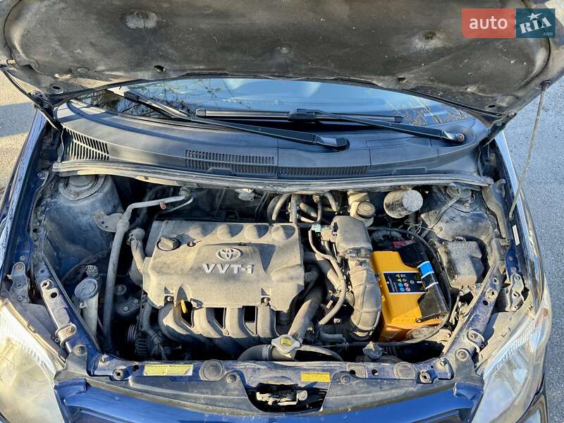 Хэтчбек Scion xA 2004 в Киеве