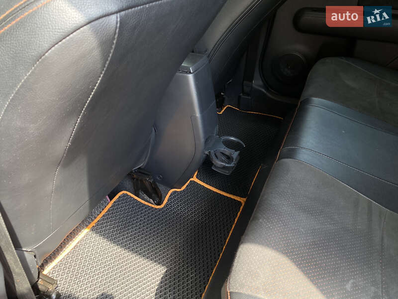 Хэтчбек Scion xB 2011 в Киеве