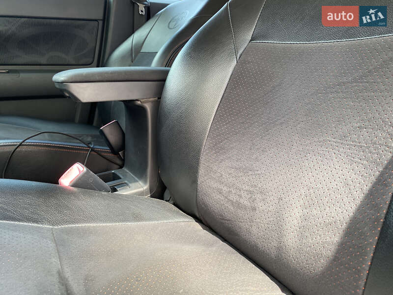 Хэтчбек Scion xB 2011 в Киеве