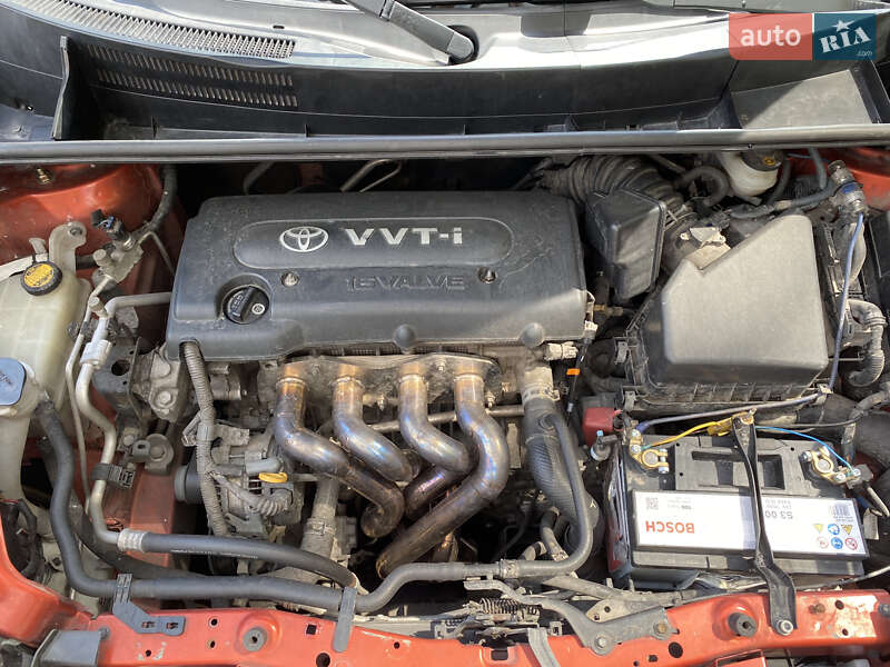 Хэтчбек Scion xB 2011 в Киеве