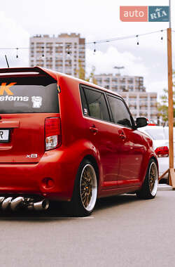 Хетчбек Scion xB 2011 в 