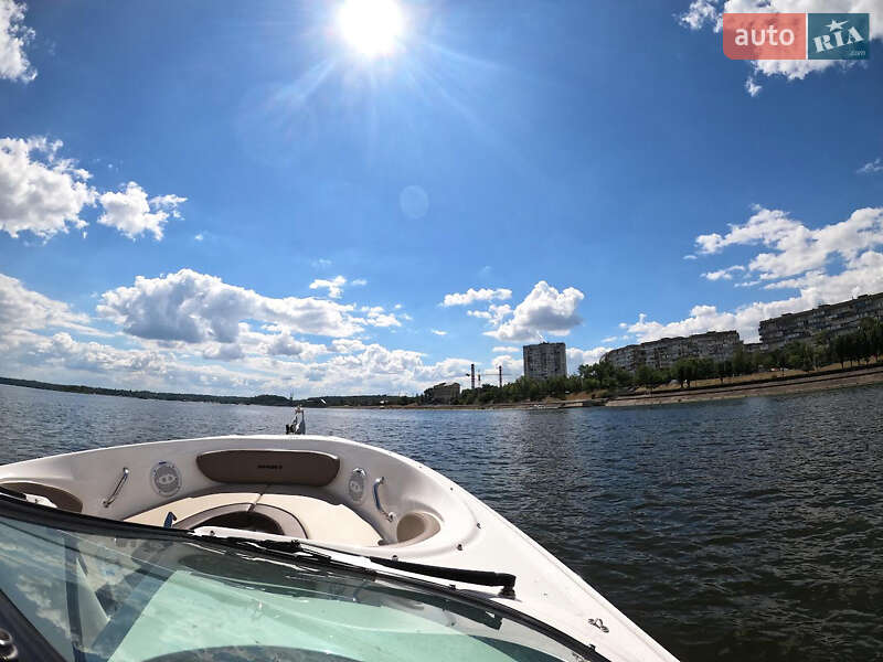 Катер Sea Ray 205 Sport 2012 в Києві