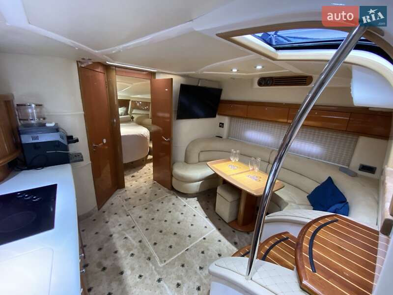 Моторная яхта SeaLine S42 2004 в Киеве фото 16 Моторная яхта SeaLine S42 2004 в Киеве