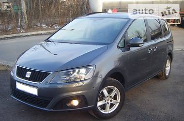 Минивэн SEAT Alhambra 2011 в Ровно