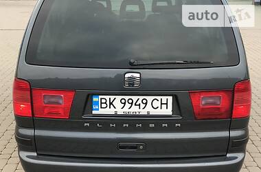Минивэн SEAT Alhambra 2008 в 