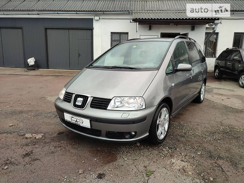 Универсал SEAT Alhambra 2009 в Чернигове