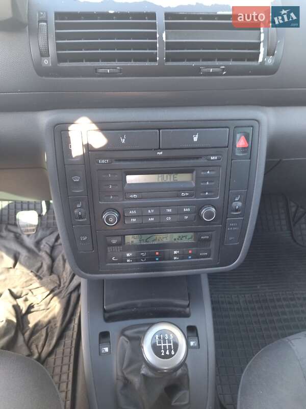 Минивэн SEAT Alhambra 2007 в Дубно