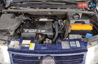 Мінівен SEAT Alhambra 2000 в Кельменцях