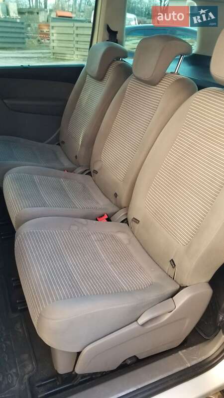 Минивэн SEAT Alhambra 2013 в Львове