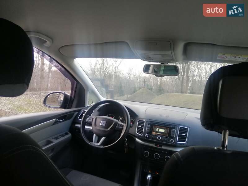 Минивэн SEAT Alhambra 2015 в Киеве
