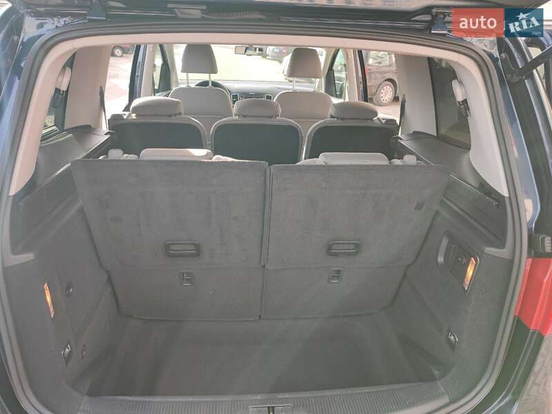 Минивэн SEAT Alhambra 2010 в Киеве