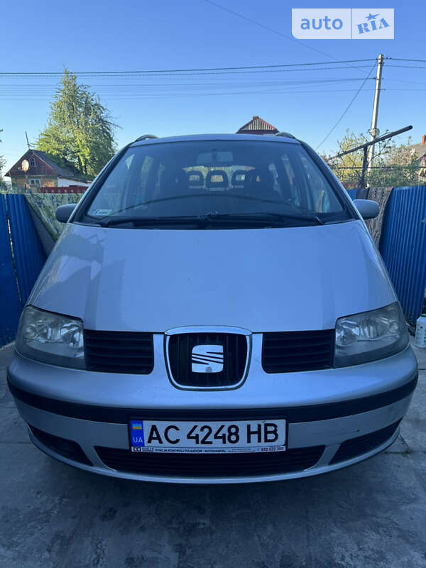 Мінівен SEAT Alhambra 2004 в Володимир-Волинському