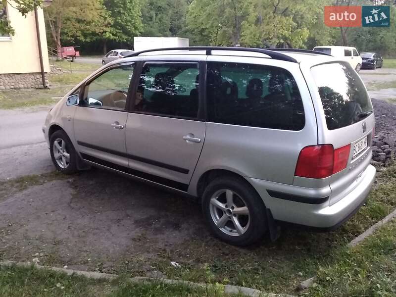 Минивэн SEAT Alhambra 2009 в Львове