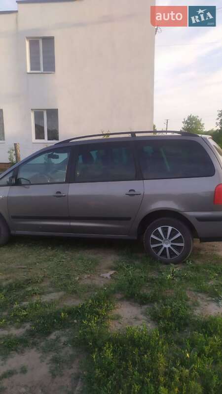 Минивэн SEAT Alhambra 2007 в Каменке-Бугской