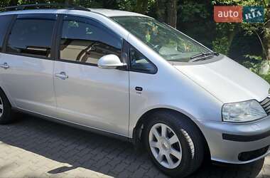 Минивэн SEAT Alhambra 2009 в 