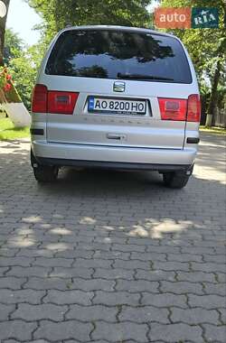 Минивэн SEAT Alhambra 2009 в 