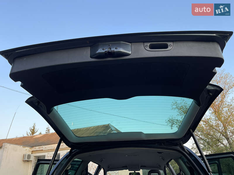 Минивэн SEAT Alhambra 2008 в Новоархангельске