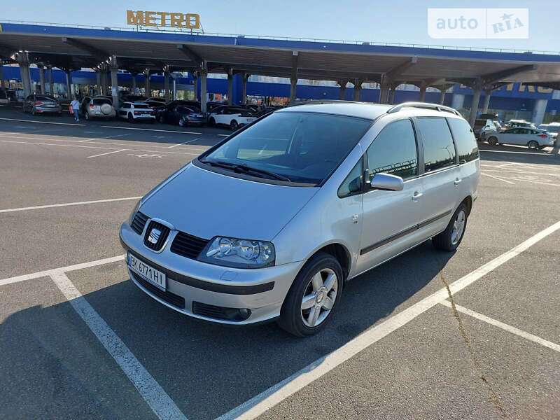 Мінівен SEAT Alhambra 2007 в Києві