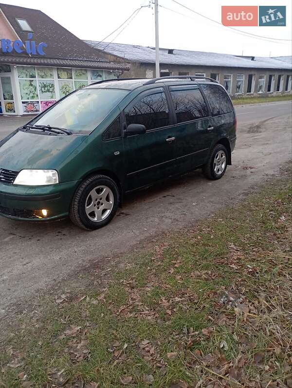 Минивэн SEAT Alhambra 2003 в Любешове